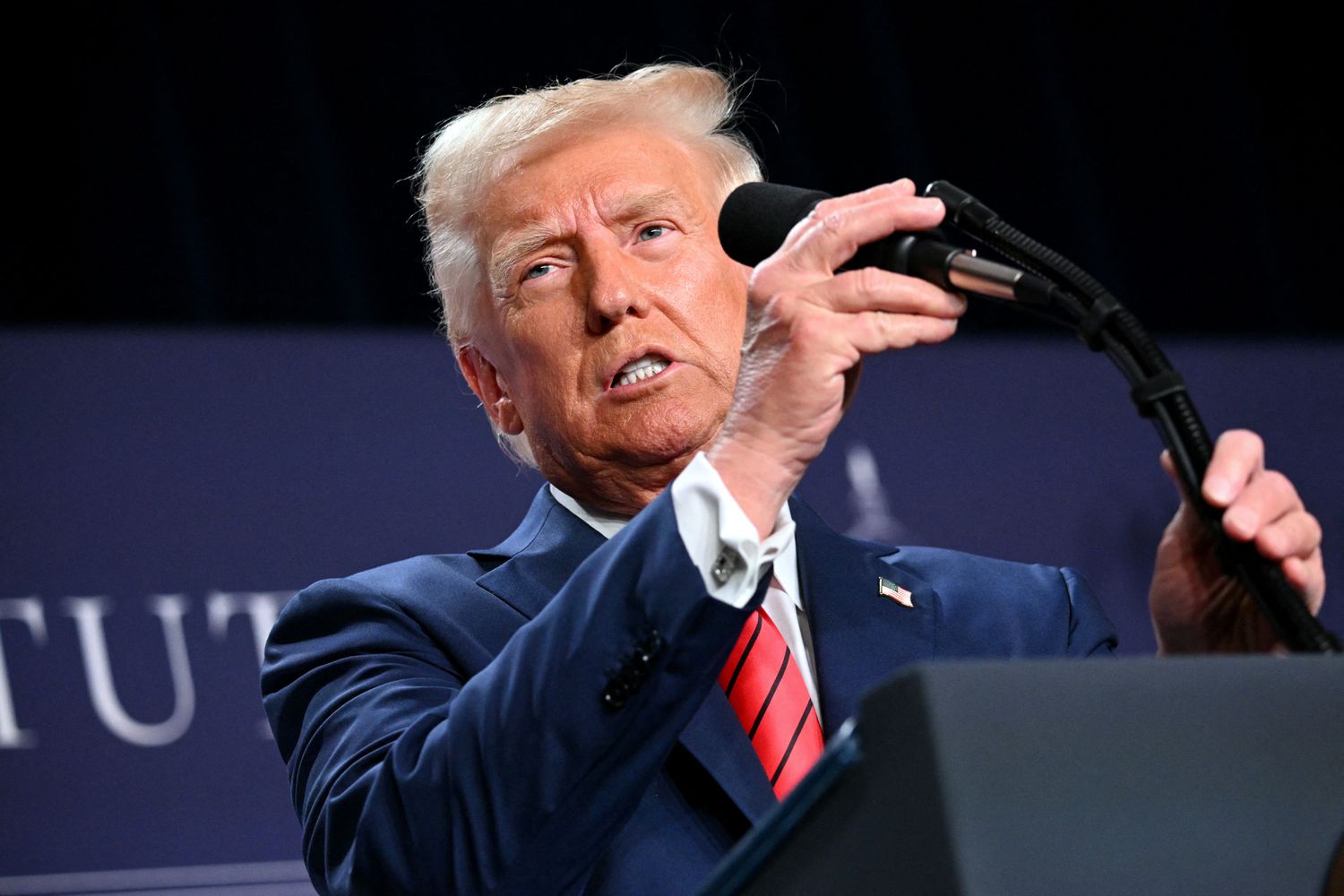 Dampak Besar Penghentian Dana Pemerintah: Apa yang Harus Anda Ketahui