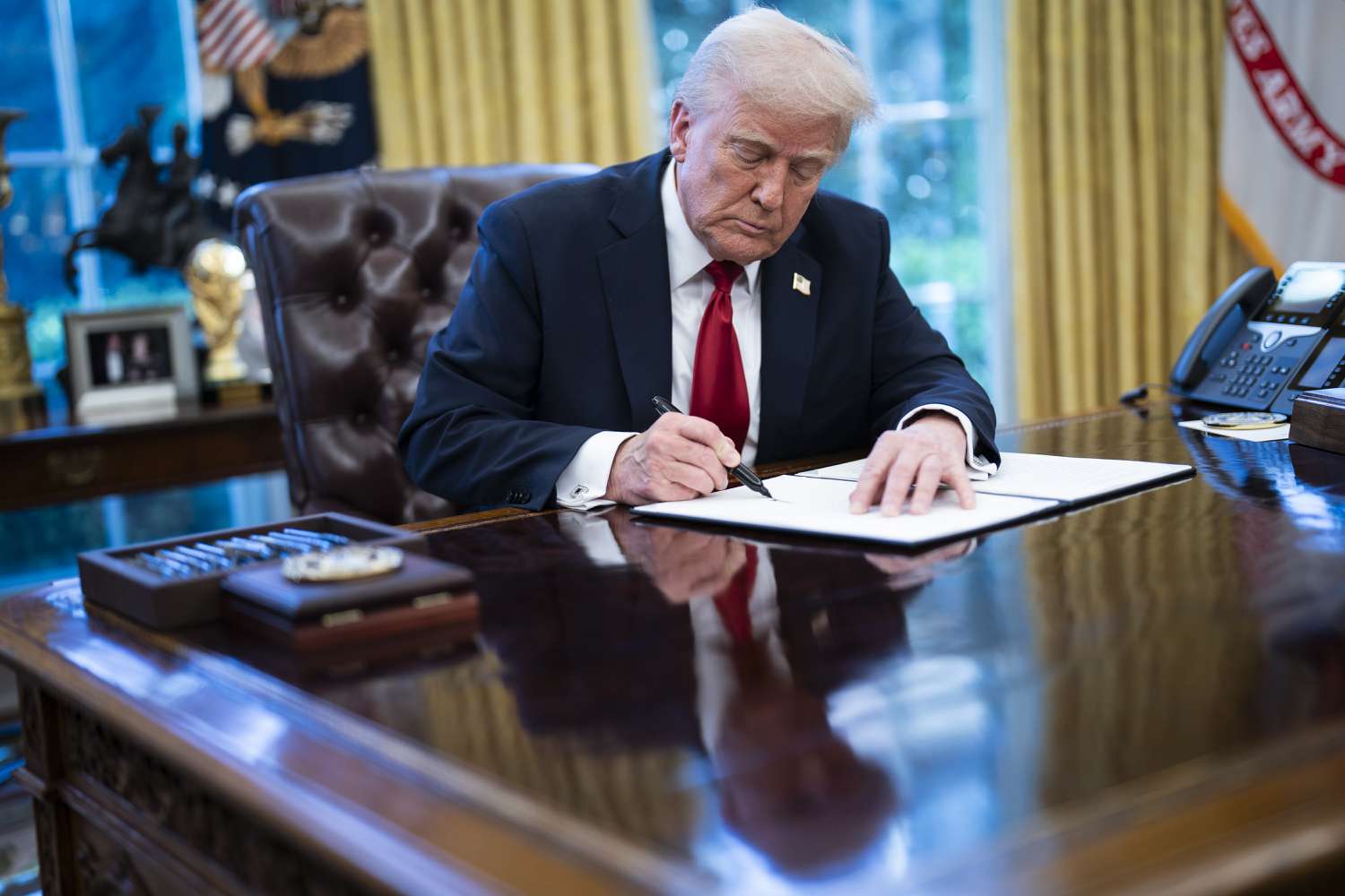 Полный обзор тарифной политики администрации Трампа: что изменилось и что ждать дальше