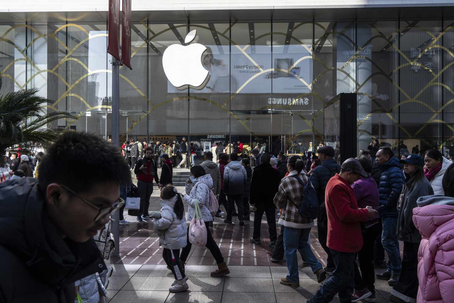 Ключевые Игроки Рынка: Apple, AbbVie, Tesla и Другие