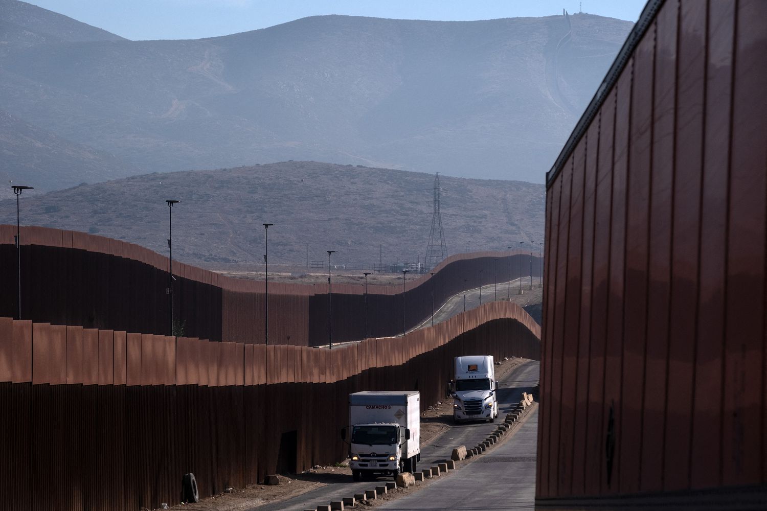 Как тарифы Трампа уже меняют экономику, хотя еще не вступили в силу