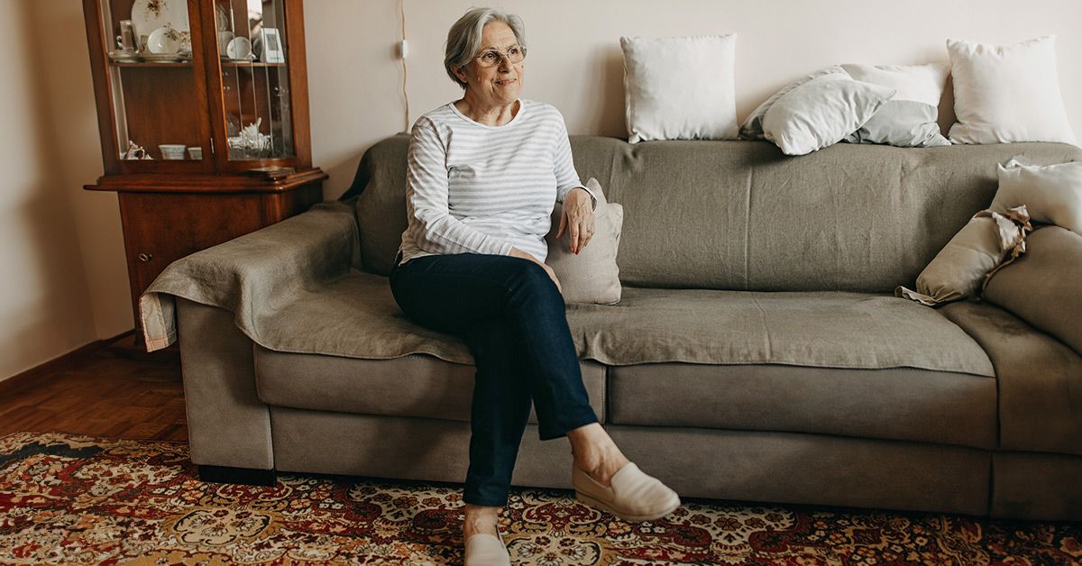 Quloq Eshitish Qobiliyatining Pasayishi va Demensiya: Bog‘liqlik Sirlarini Ochamiz