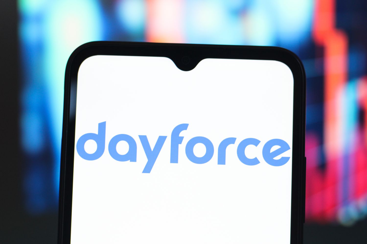 Акции Dayforce резко падают после разочаровывающих финансовых результатов