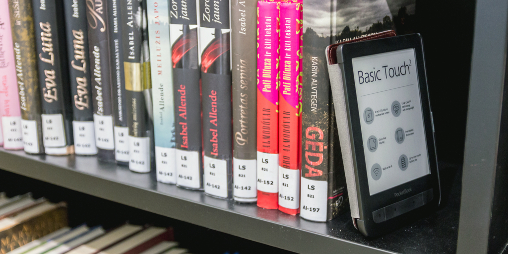 Почему бумажные книги остаются фаворитами среди читателей по всему миру