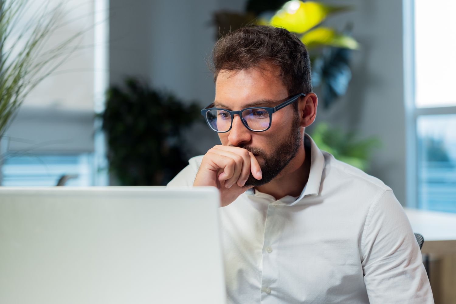 Where Americans Are Really Spending Their Tax Refunds: Surprising Savings Trend Revealed