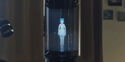 Innovatsion Sun'iy Intellekt: Golografik Qizcha bilan Aqlli Kolonka