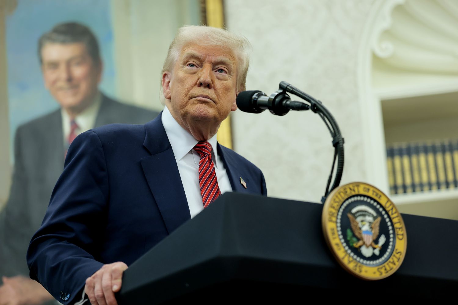 Как новые правила США по экспорту чипов меняют мировой рынок ИИ