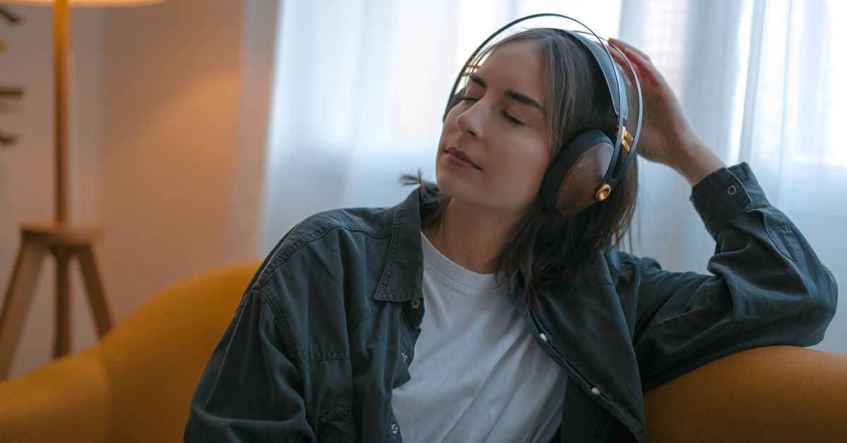 Can Headphones Be Used Safely with Tinnitus?