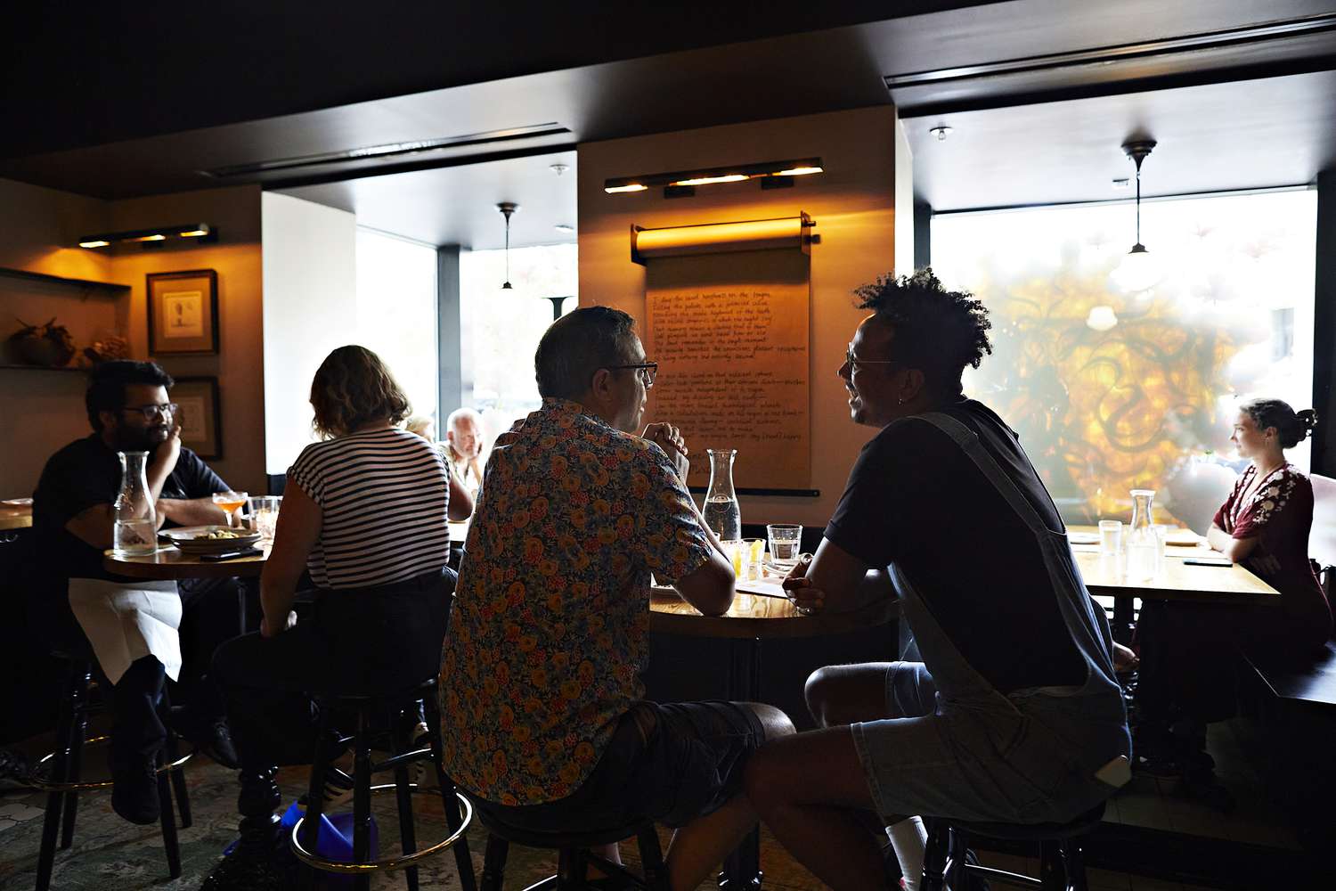 Сколько в среднем американцы тратят на свидания и как это влияет на отношения