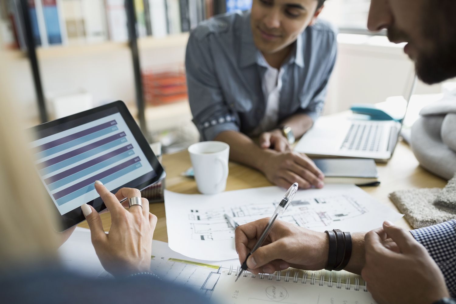 Jamiyatga Mas'uliyatli Sarmoya Kiritishning Yangi Yo'llari