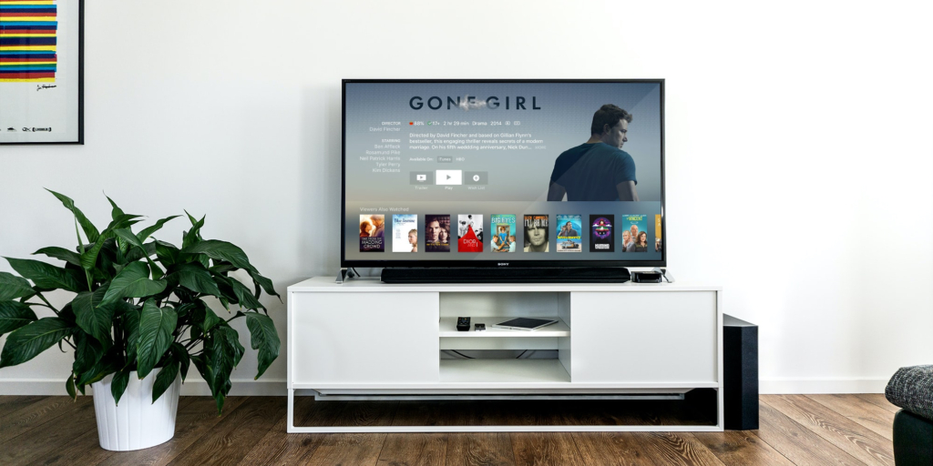 Apple TV yangi avlod: ovozli tizim va videoqo'ng'iroqlar uchun kamera bilan