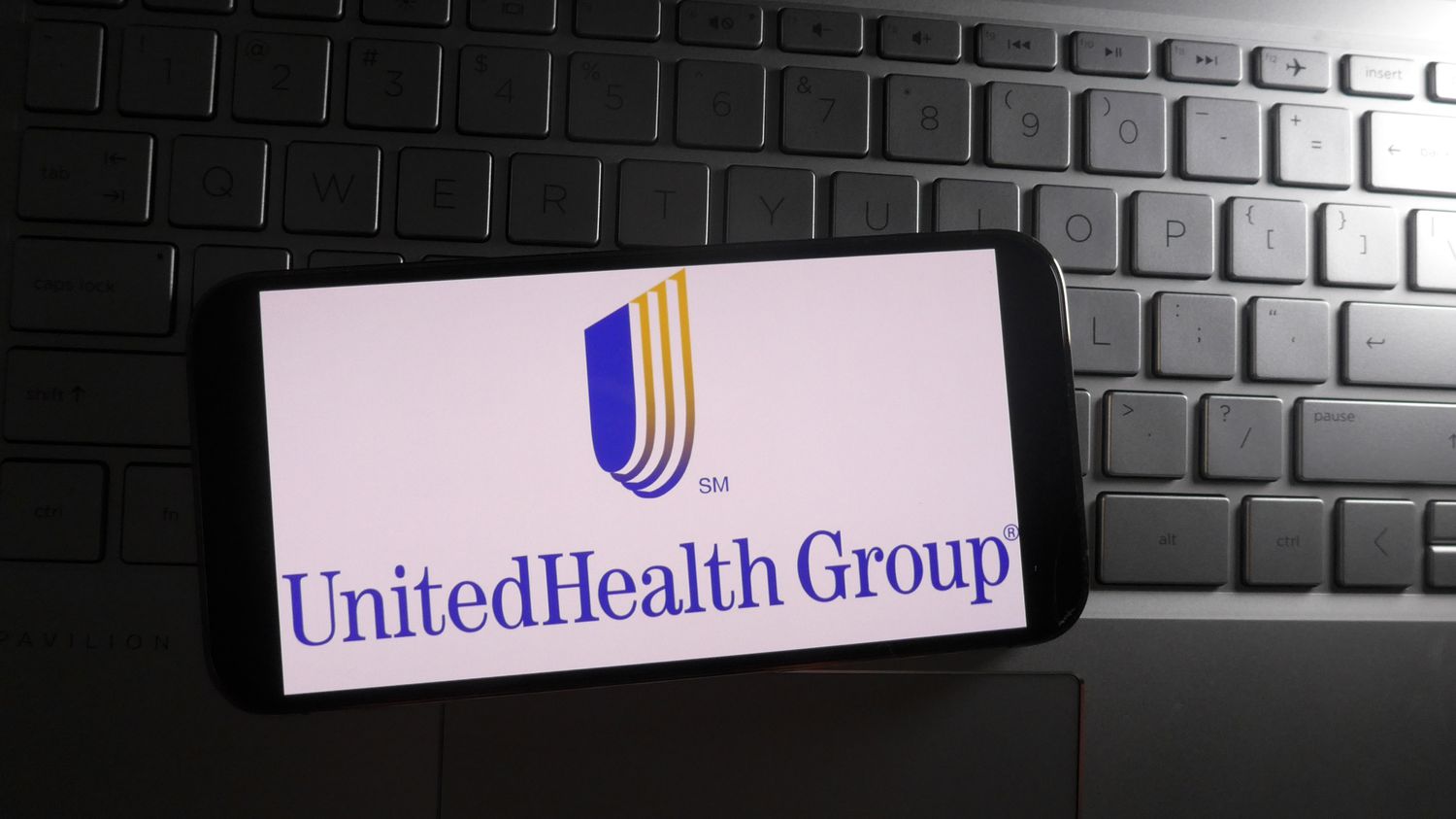 UnitedHealth Stock Plummets 7% in 2025 Amid DOJ Investigation Into Medicare Advantage Billing Practices