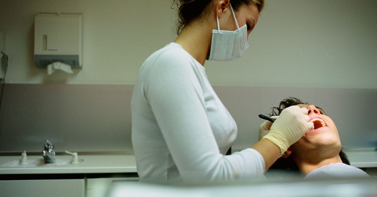 Wisdom Teeth Infection: Signs, Causes, and Effective Treatments