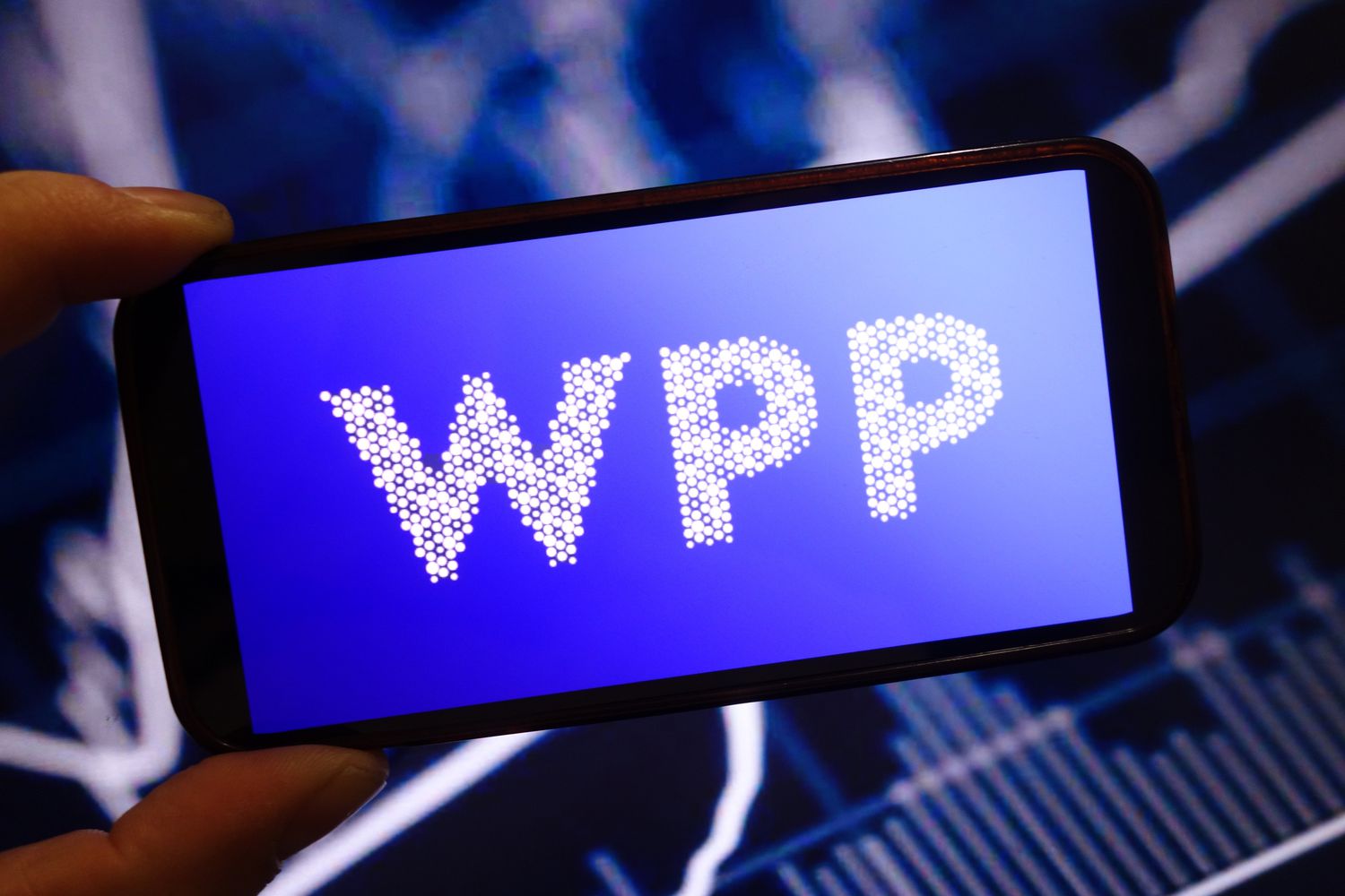Крупнейший рекламный холдинг WPP столкнулся с падением продаж и пересмотром прогноза