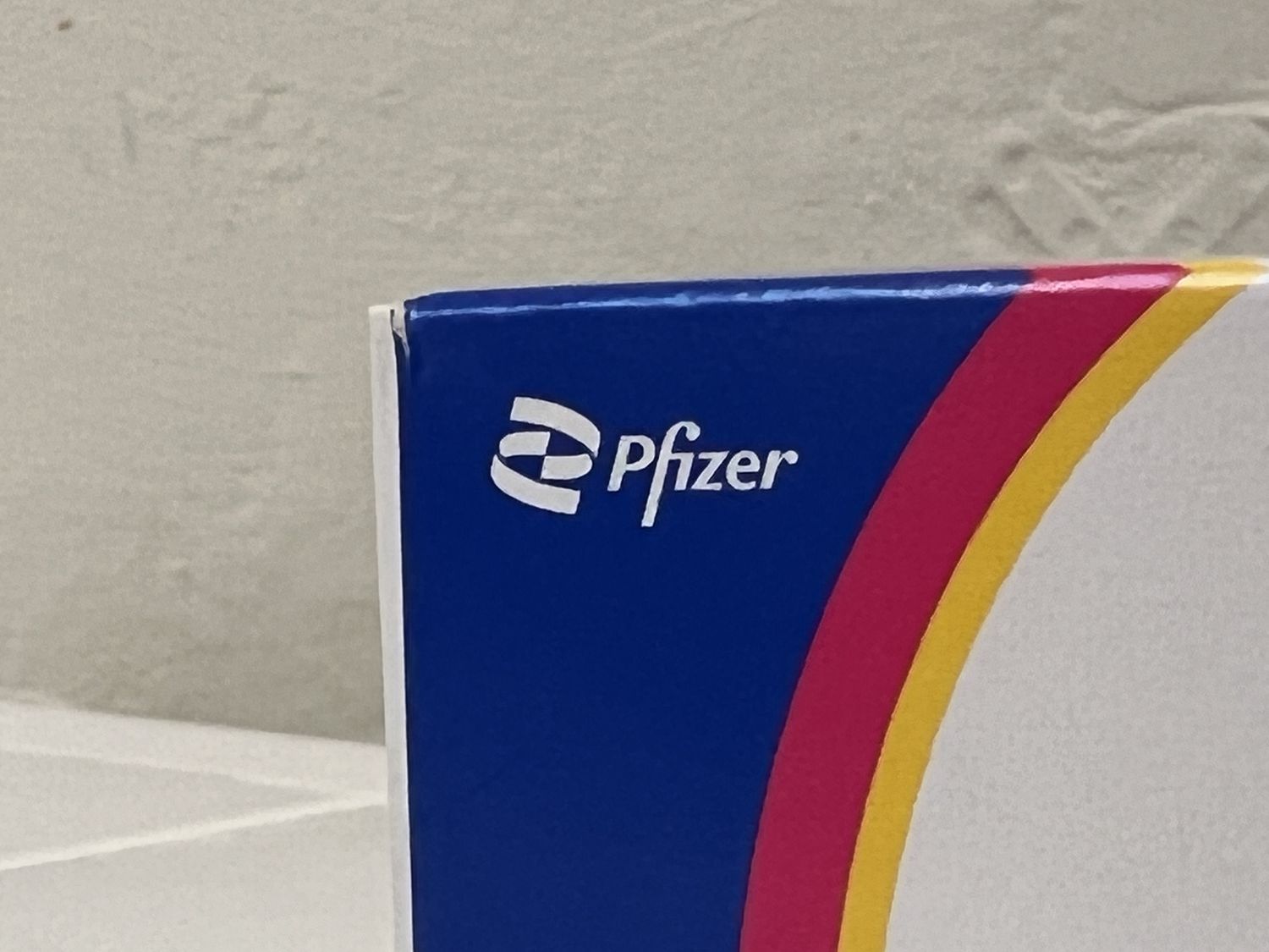 Pfizer: COVID-19 Vaktsinasi Talabi Pasayishi va Kelajakdagi Rejalari