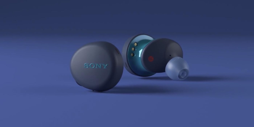 Беспроводные наушники Sony с глубокими басами и длительной автономностью