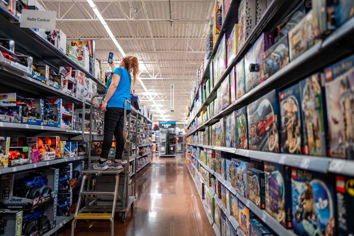 Как ритейлерам справиться с ростом тарифов: смогут ли они выдержать бремя?