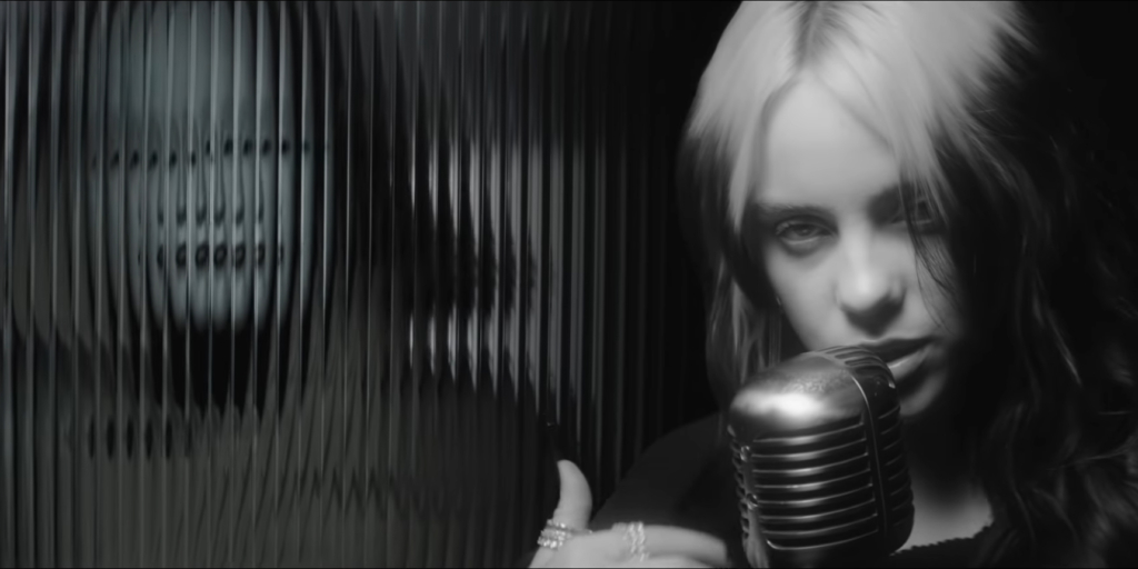 Захватывающий клип Билли Айлиш к теме фильма «Не время умирать»