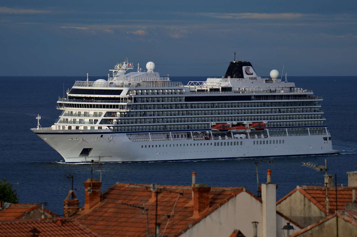 Viking Cruises: Вызовы и Перспективы в Мире Круизного Бизнеса