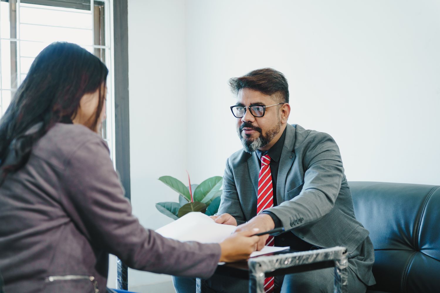 2025 Guide: Municipal Bonds vs. Taxable Bonds - Which Investment Yields Better Returns?