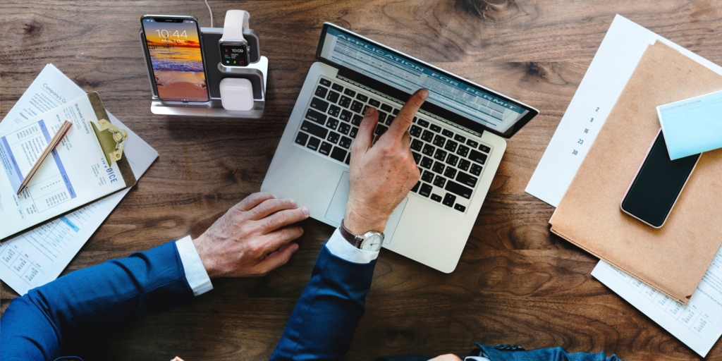 Универсальная беспроводная зарядка нового поколения для iPhone, Apple Watch и AirPods