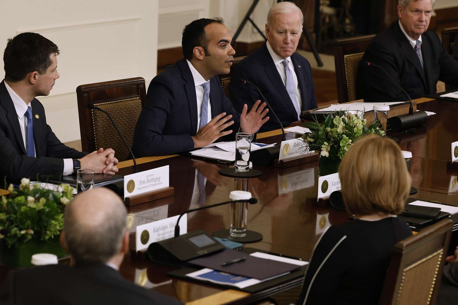 Biden's 2025 Plan to Slash Credit Card Late Fees by 75% – Save Big in 2025