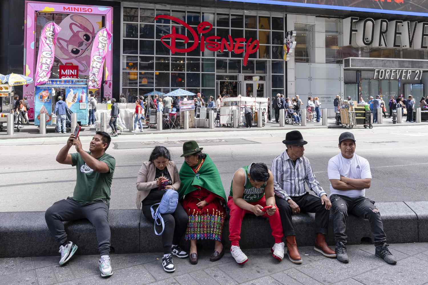 Потребители Испытывают Облегчение после Смягчения Тарифов между США и Китаем