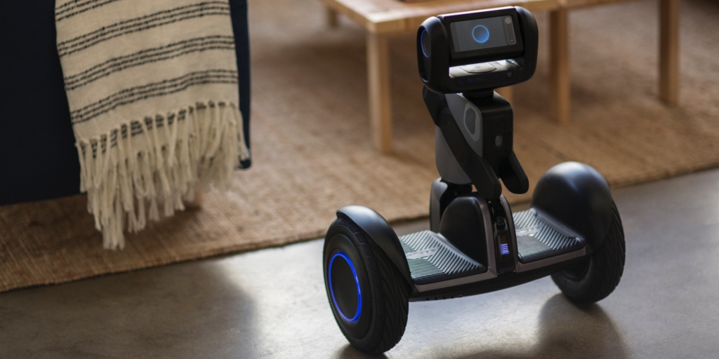 Инновационный гироскутер-робот Segway Loomo с функцией видеонаблюдения и умным сопровождением