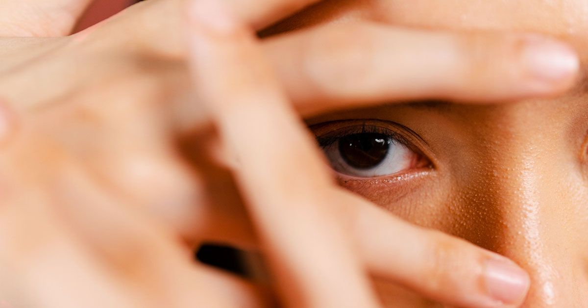 Thyroid Eye Disease 2025: Vision Loss Risks, Symptoms & Advanced Treatments