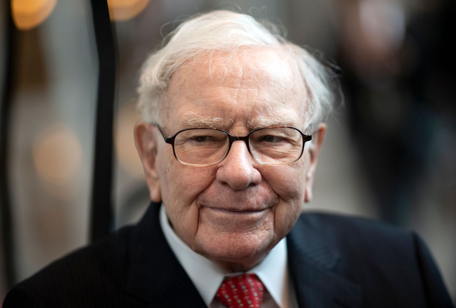 Warren Buffettning Yapon Savdo Gigantlaridagi Ulushi Ortiyapti