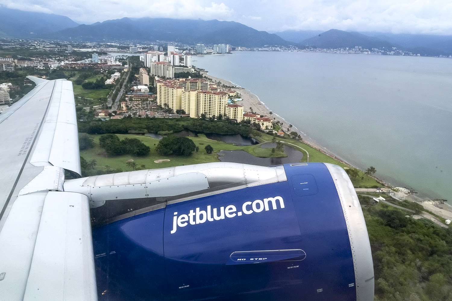 2025 DOJ Antitrust Lawsuit Challenges $3.8 Billion JetBlue-Spirit Merger: What It Means for Travelers