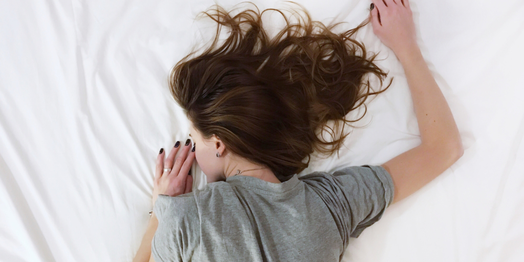 Секреты ухода за одеждой для сна: советы эксперта по чистоте и гигиене