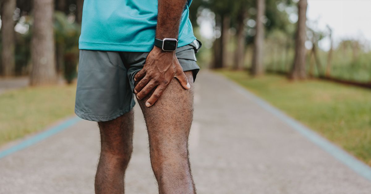 Причины и эффективные методы лечения боли в верхней части бедра и ягодицах