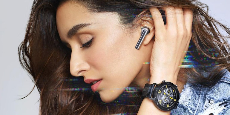 Откройте для себя инновационные наушники и умные часы от realme