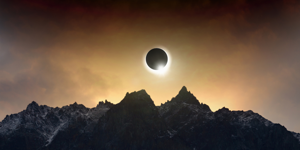 Уникальные солнечные и лунные затмения: как и когда наблюдать загадочные небесные явления