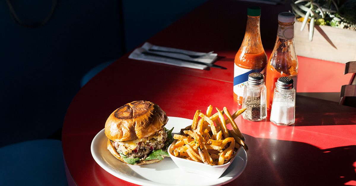 Как продукты питания влияют на уровень триглицеридов в крови?