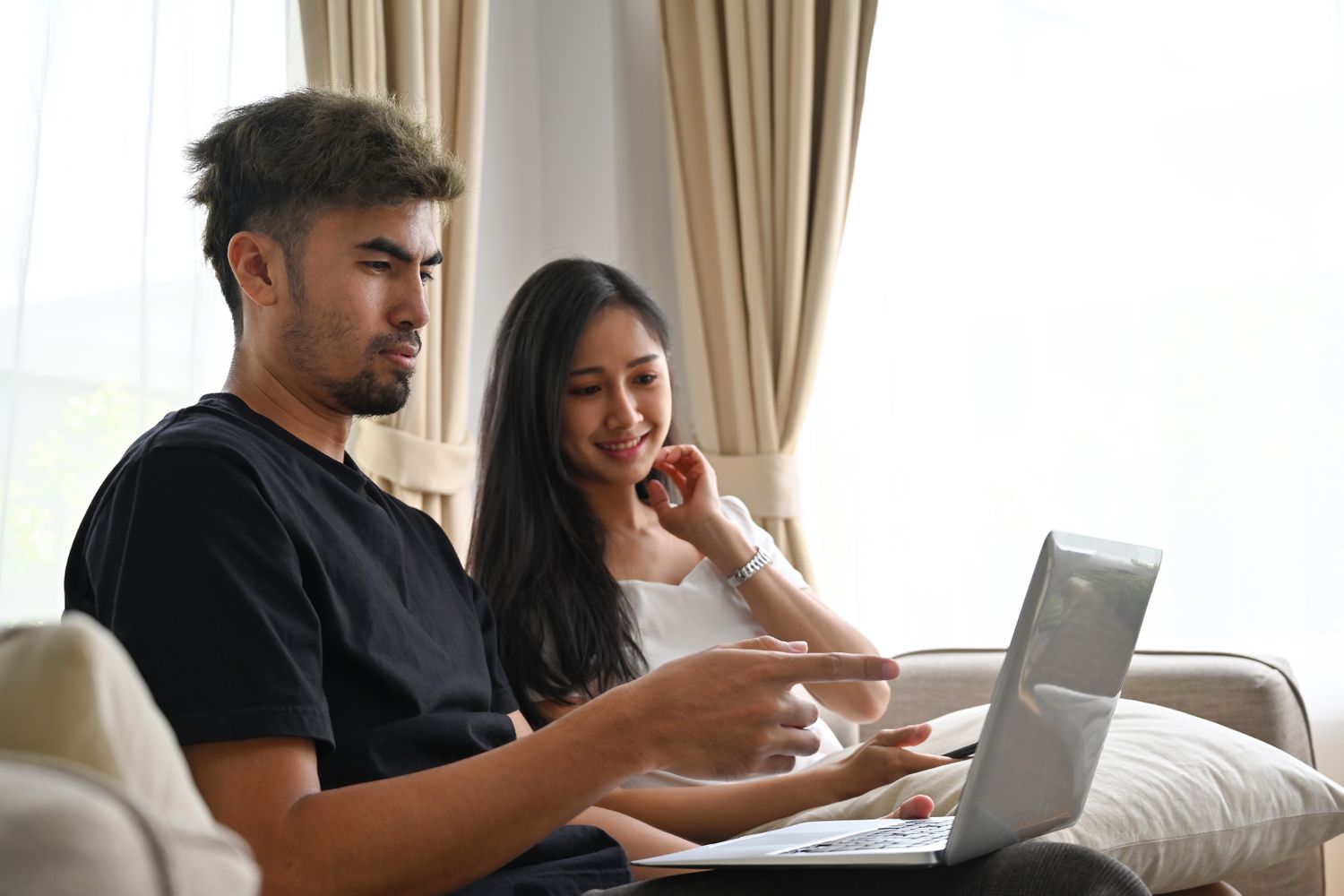 Foiz Stavkalari Qaytadan Pasaymoqda: Qayta Moliyalashtirish Bozoridagi So‘nggi Holat