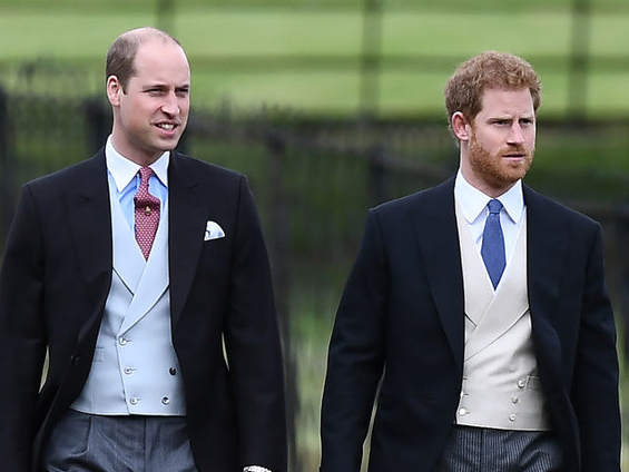 Королевская драма: напряжение между Уильямом и Гарри на похоронах принца Филиппа
