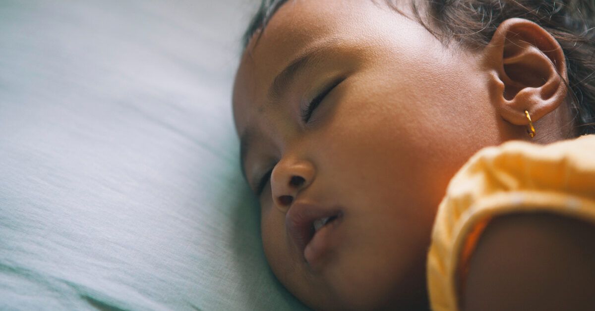 Как понять, что малыш готов перейти на один дневной сон?