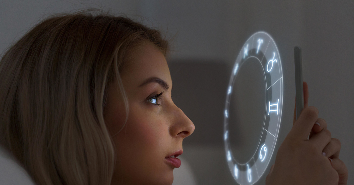 Passion Ignites for Gemini Women While Virgos Focus on Finances: Weekly Zodiac Insights