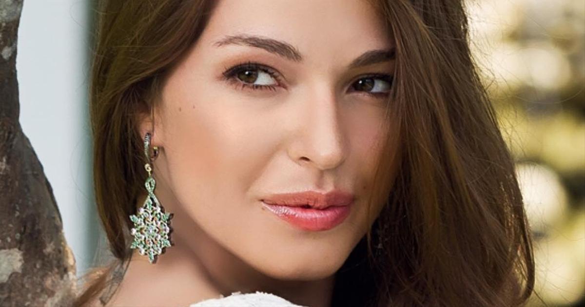 Agniya Ditkovskitening qizi Nika va uning sirli otasi haqida yangi suratlar