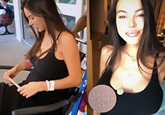 Оксана Самойлова впечатляет стильным образом после роддома