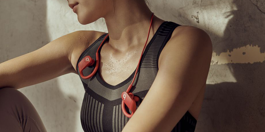 Apple обновила наушники Powerbeats с улучшенной автономностью и защитой от влаги