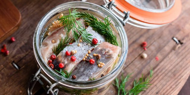 Сельдь — доступный источник витамина D