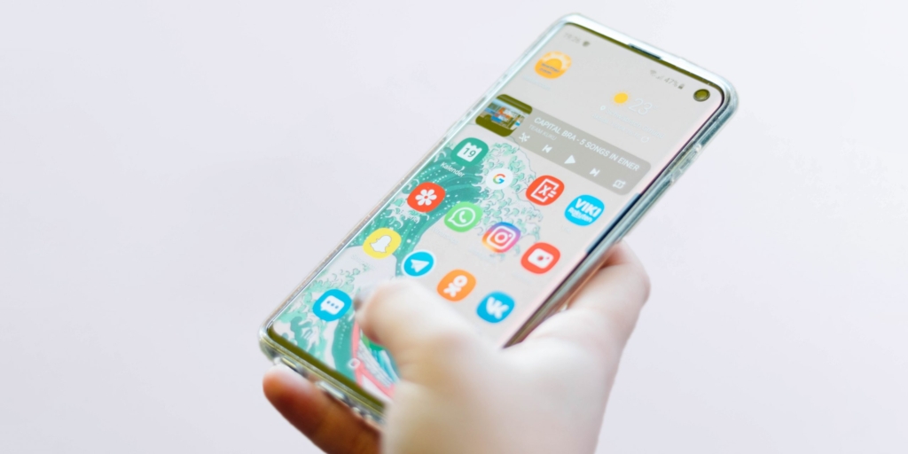 Smartfonlaringizni Samsung salonlarida bepul tozalang va himoyalaning