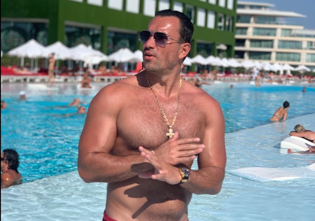 Mikhail Terehinning Mavzuli Basseyndagi Raqslari: Go'zallik va Joziba Namoyishi