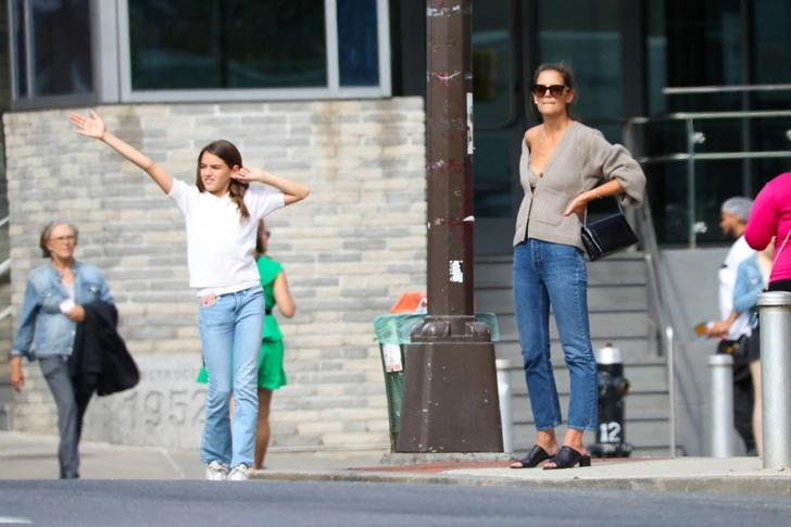 Сури Круз и Кэти Холмс Сури Круз и Кэти Холмс