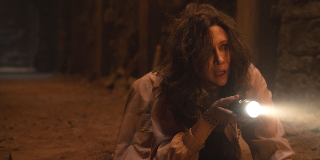 Погружение в тайны: новый взгляд на мистическую историю «Заклятия»