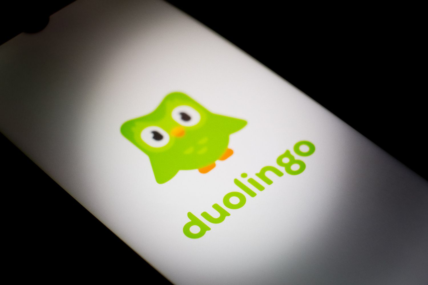 Duolingo Stock Surges to $270 in 2025 Following JPMorgan’s Overweight Rating