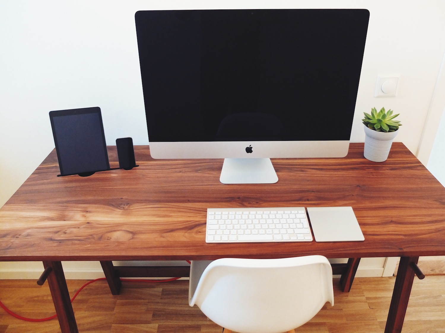 Apple-Inspired Workspace