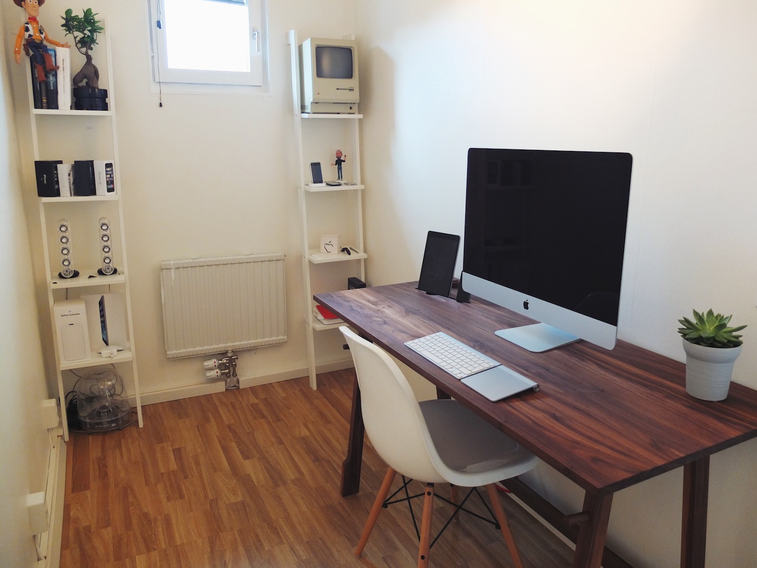 Apple-Inspired Workspace